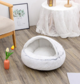 2-in-1 plush pet bed for cats and dogs